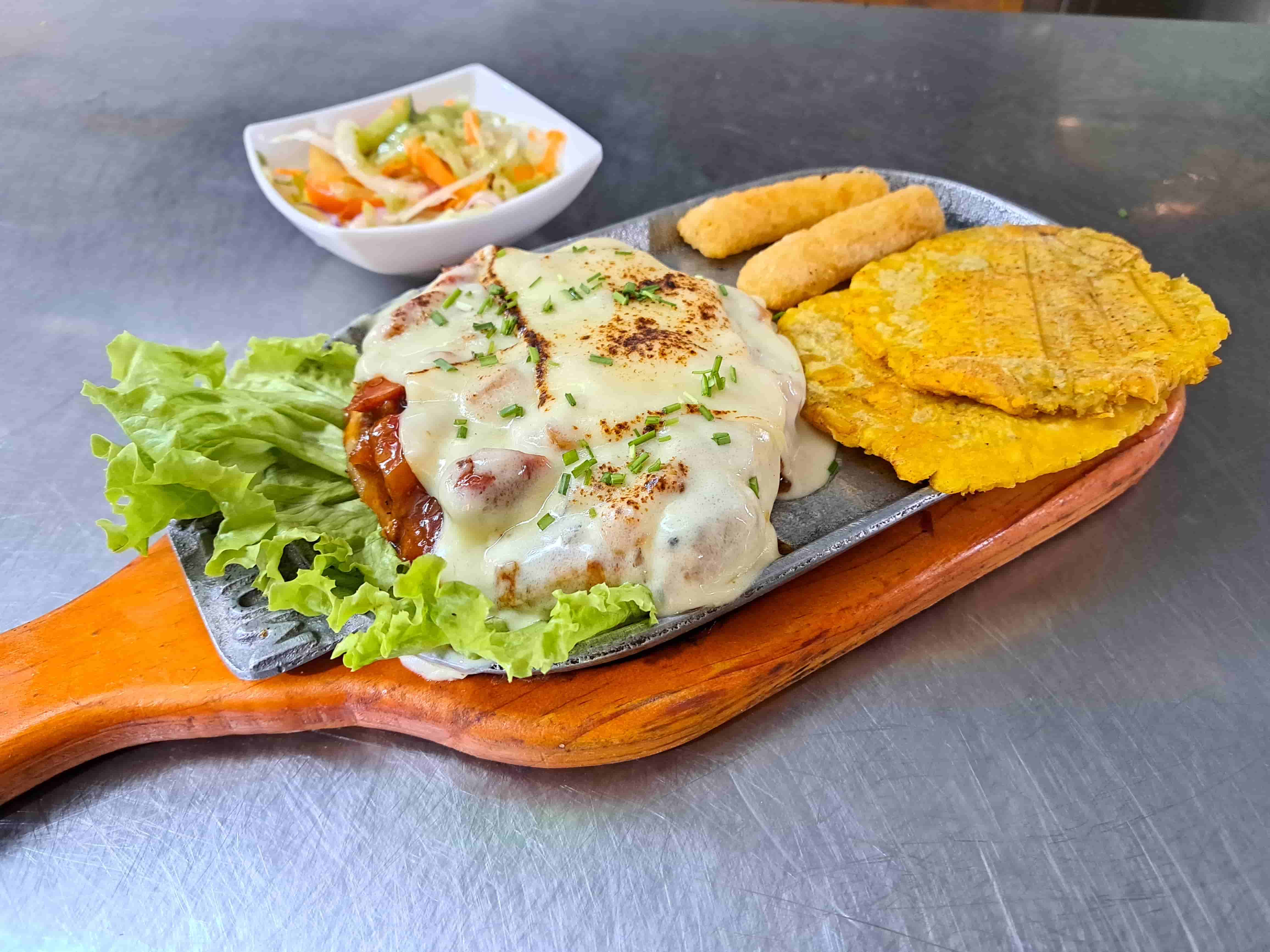 LOMO DE CERDO TROPICAL